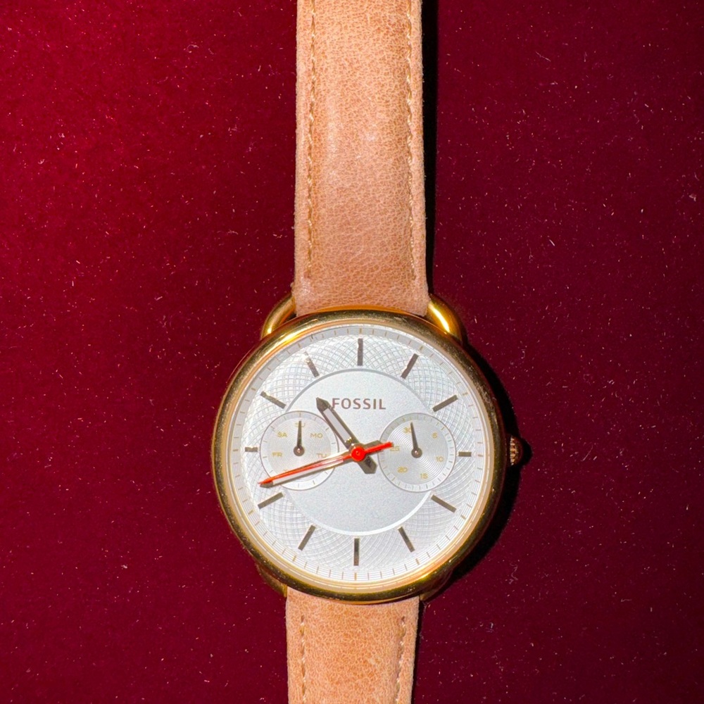 FOSSIL watch BRAND NEW